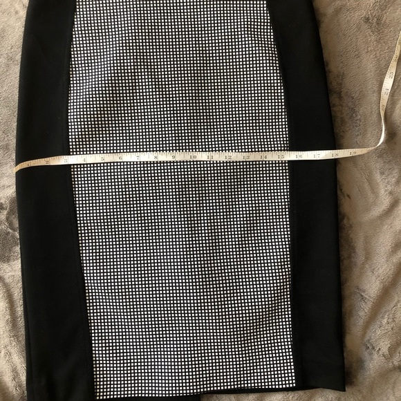 Olsen Europe Black Pencil Skirt Black And White Checkered Middle Panel Size 8 - Picture 7 of 15